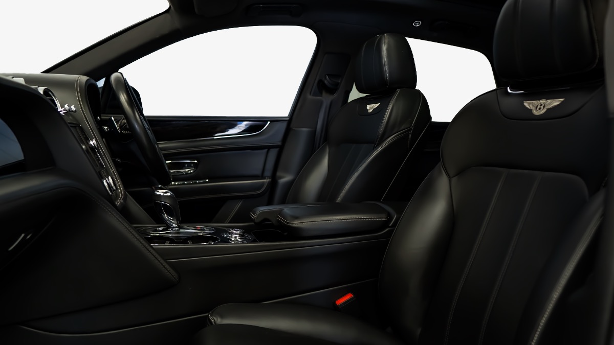 2018 Bentley Bentayga Image 8